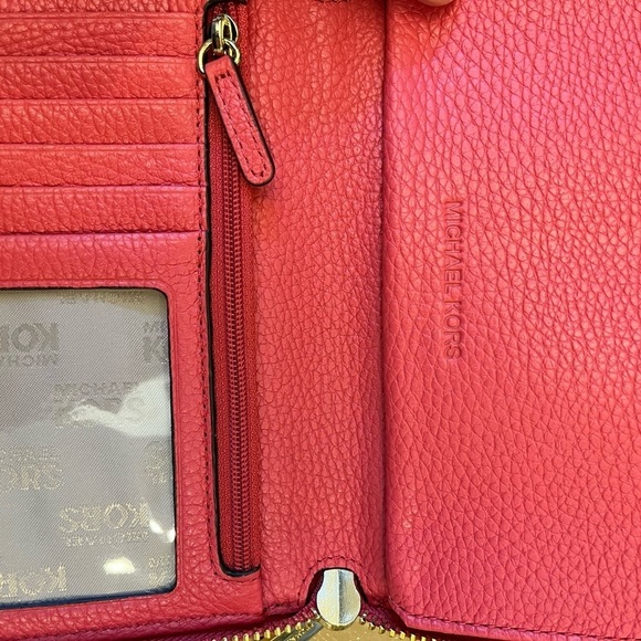 Michael Kors - Picture 4 of 7